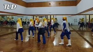 OFF THE TRACK line Dance Intermediate Level