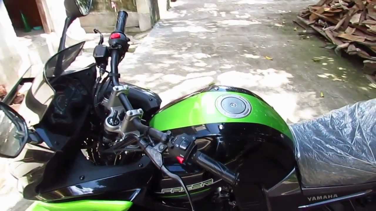 how to hold bike up without stand