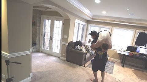 FIGHT OVER SCUMPS YEEZYS!!!