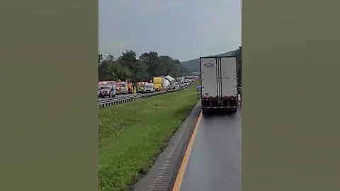 Big pileup I81 south Fort chiswell, VA (Video 2)