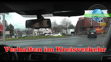 Wie fährt man im Kreisverkehr?