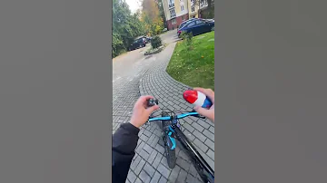 СИРЕНА 🚨 На велосипед #shorts