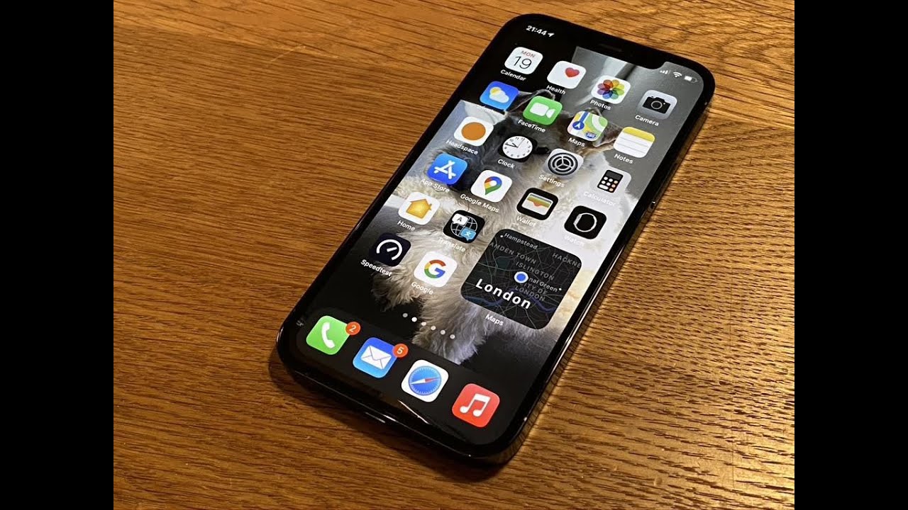 iOS 15 Apple Accidentally Leaks Surprise Apple Watch & iPhone Apps