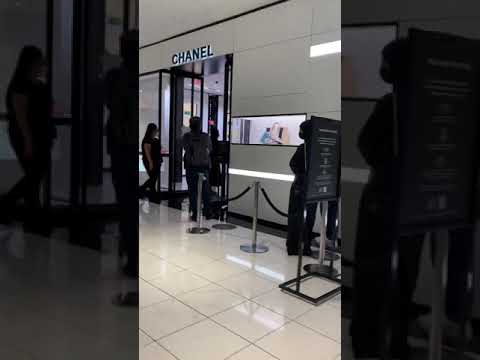 Video: Kupovina i objedovanje u The Galleria u Houstonu