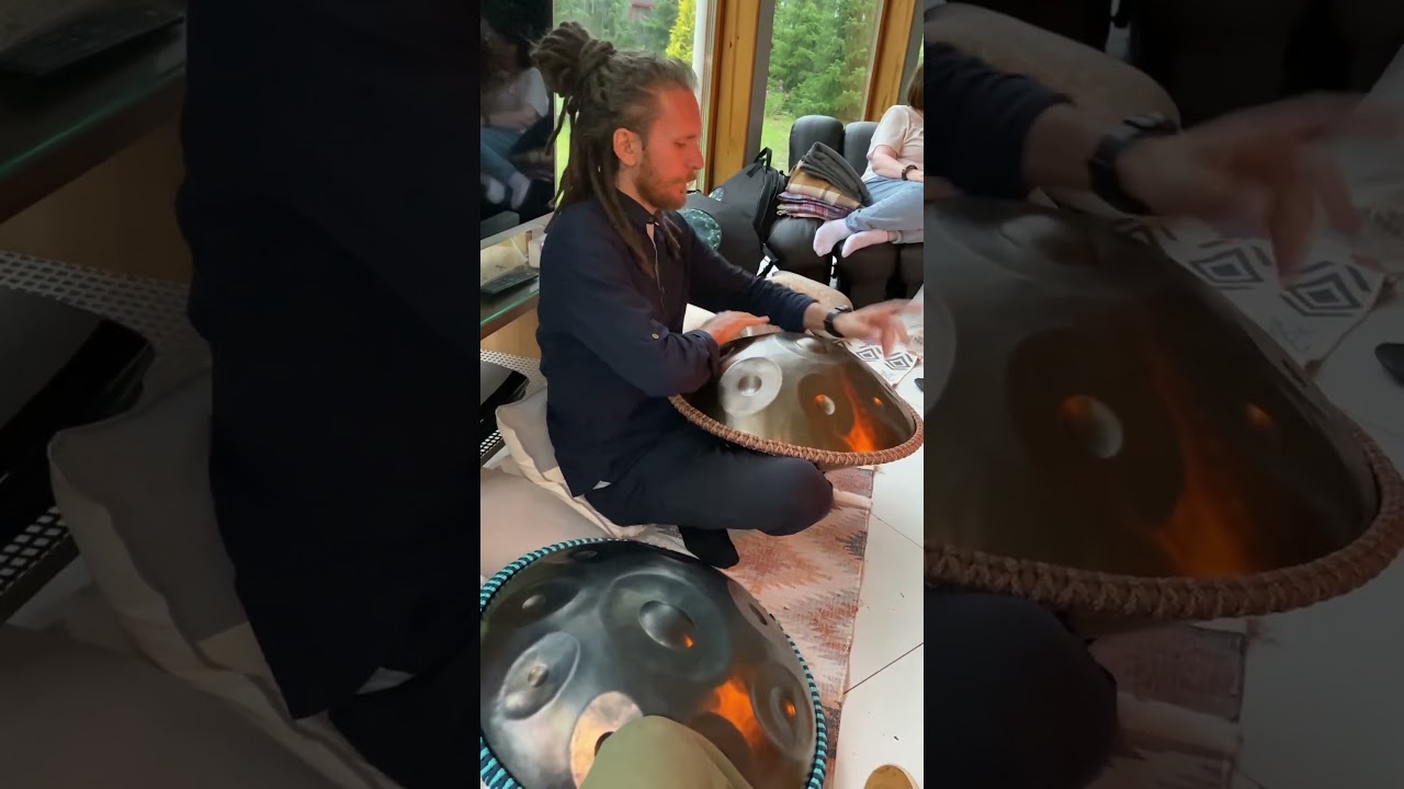 Home handpan music chilling