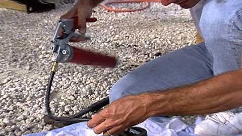 PREVIEW of SSTV 9-03 - Replacing Trailer Boat Axle/Airtight Hubs