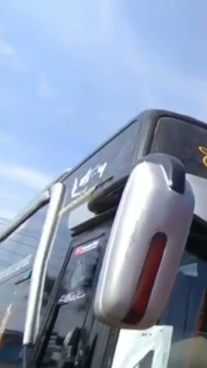 Aktifitas Mencuci BUS Po haryanto
