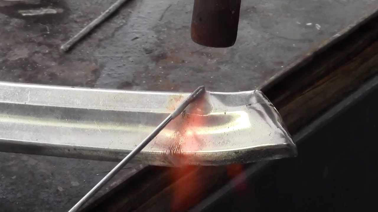 classic-car-restoration-tips-repairing-a-1967-mustang-aluminum-hood