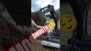 Huina 1593 RC Excavator Smooth Sand Digging