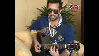 Video thumbnail of "Atif Aslam Performing ''Pehli Nzar Mein'' ! Nepal Interview [01-Dec-2012]"