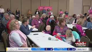 Loved ones rally in Luverne for charged doctor
