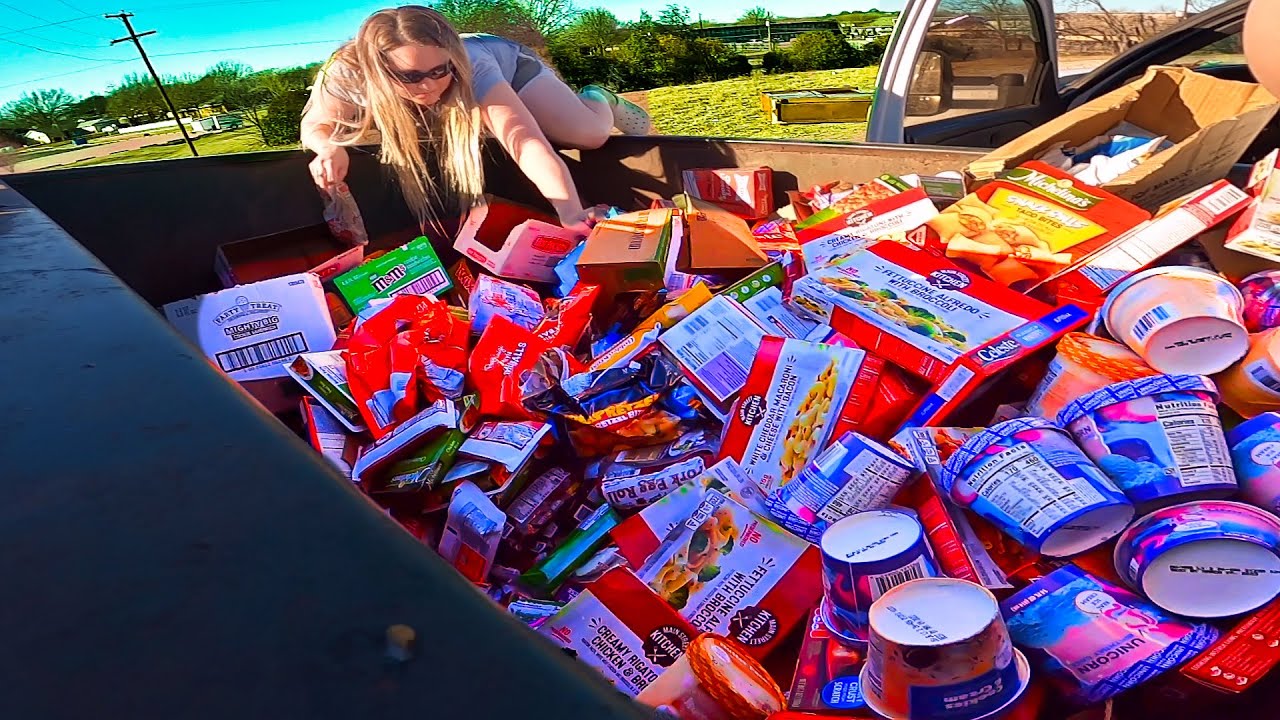 National Food Shortage!?!? HMM I Wonder Why!! ABSOLUTELY ABSURD  Dumpster Diving Food JACKPOT!!
