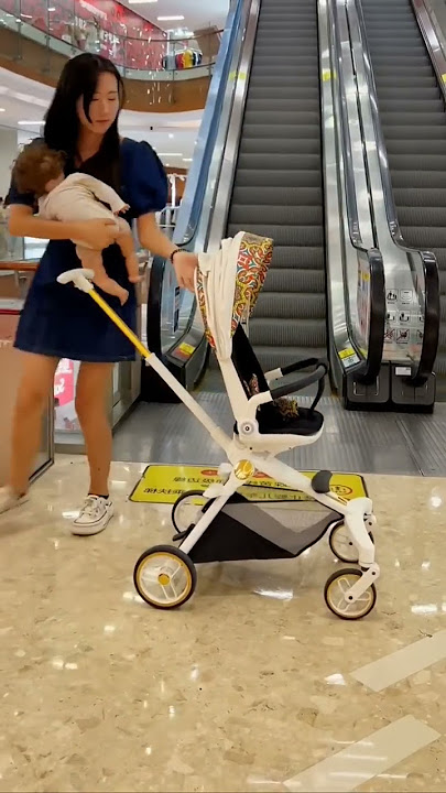 Adjust the angle to make the baby sit more comfortable. #stroller #kids #babystroller #momtok #fyp