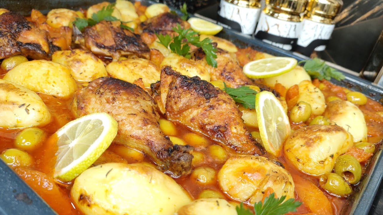 صينية دجاج محمر بزيتون وبطاطا فل فرن لكل عائلة