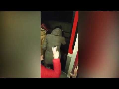 რა მოხდა თბილისის მეტროში: როგორ გამოაღწიეს გვირაბში გაჭედილი ვაგონიდან მგზავრებმა