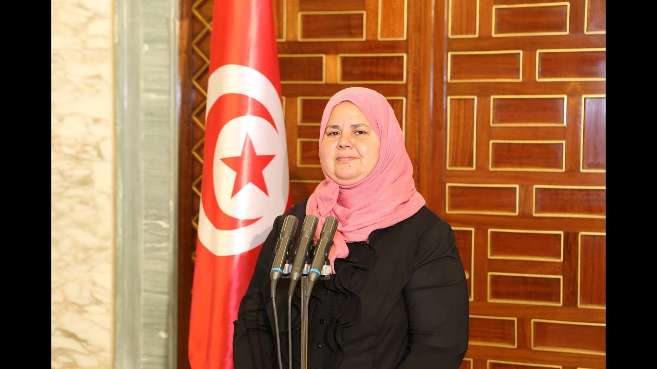 لقاء رئيس الجمهورية بالسيدة  مباركة البراهمي