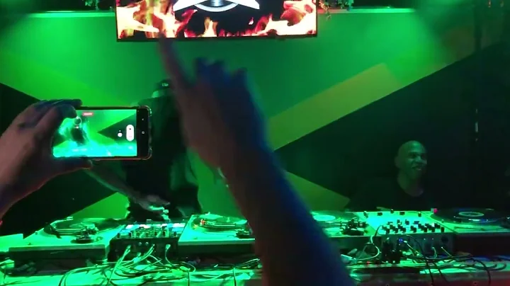 X-Ecutioners (DJ Rob Swift y DJ Mista Sinista) Final mix en Chile 15-11-2025