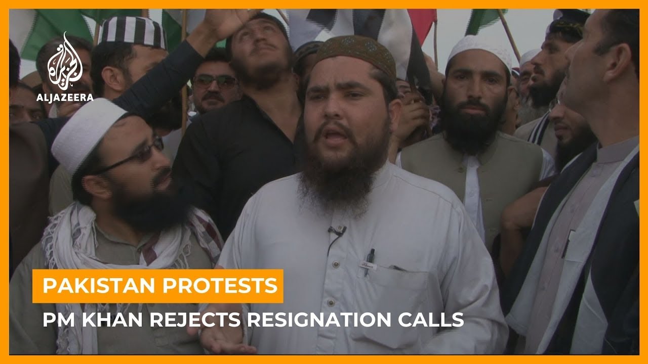 رئيس الوزراء الباكستاني عمران خان يرفض الدعوات للتنحي عن منصبه