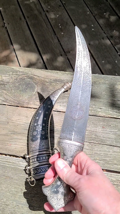 Yemeni Jambiya (the traditional weapon of the Yemeni people)