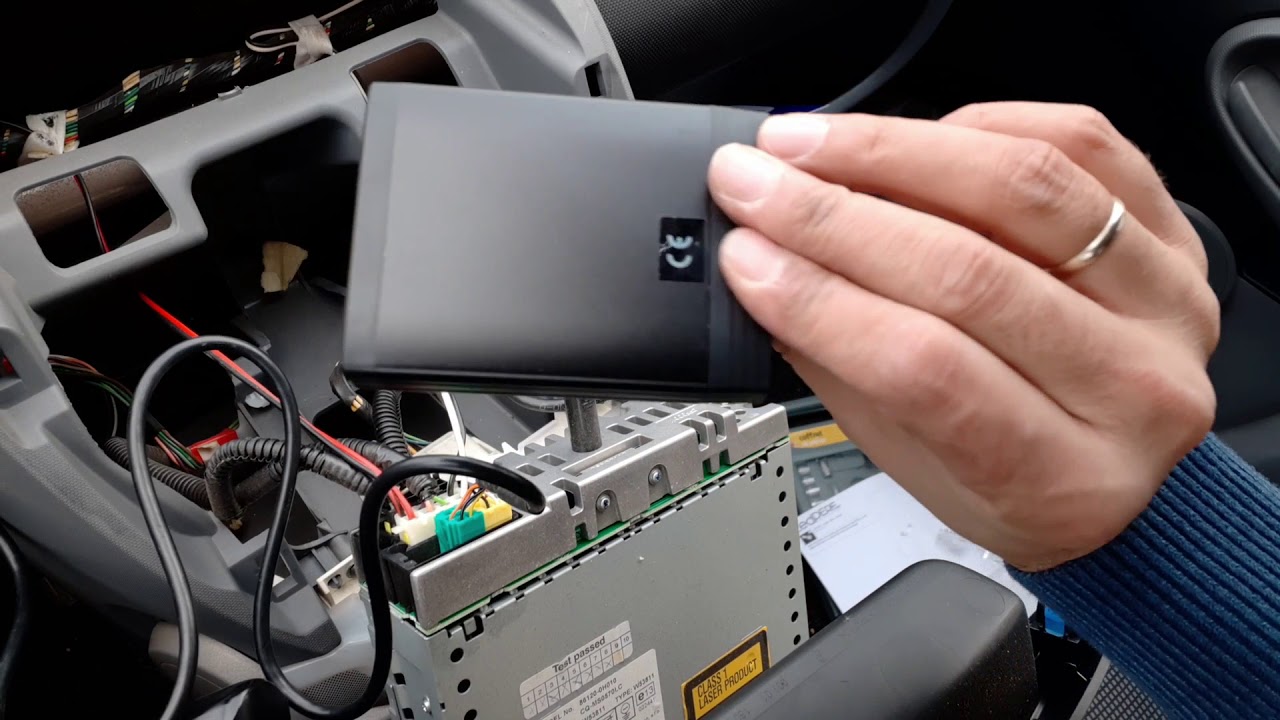 Installer un autoradio sur Citroën C1 - Tutoriels Oscaro.com