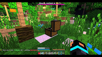 minecraft finding a hacker and killing him on nexus v2!