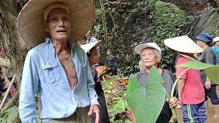 ngelawa tekat ai sg Buluh, Ulu Kemalih, Entabai
