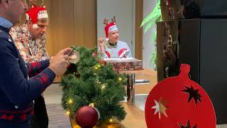 Download Lagu De Raad van Bestuur wenst je een fijne Kerst! MP3