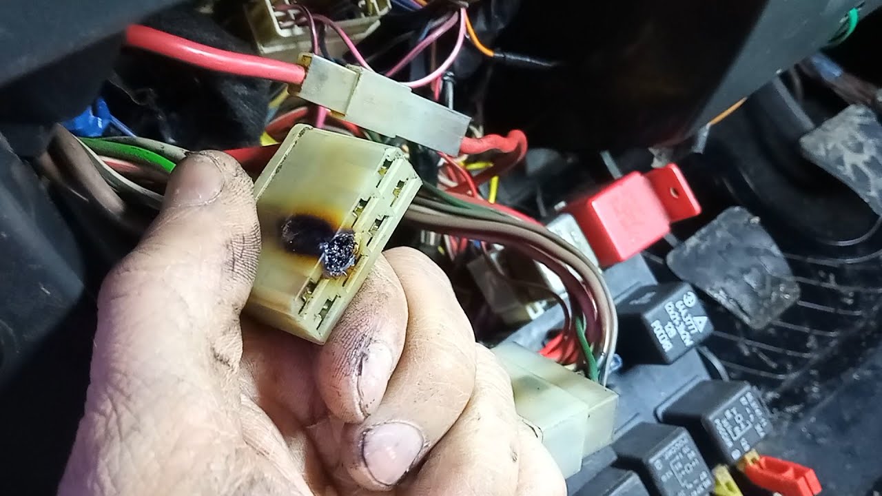 контакты разъема екм