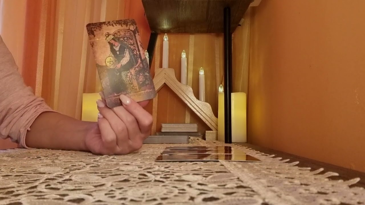 Se considera perechea ta.....știe ca  te-a întristat și vine sa repare