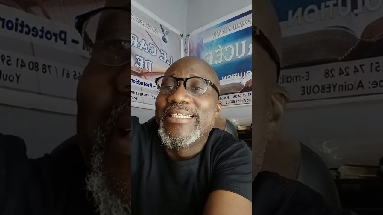 LA SAISON DE LA POUSSIÈRE...LE REGARD DIVIN