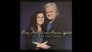 Miniatura del video "Ricky Skaggs & Sharon White  Hold On Tight Let It Go"