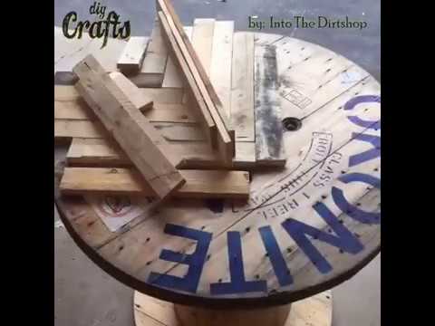 diy-pallet-spool-coffee-table!