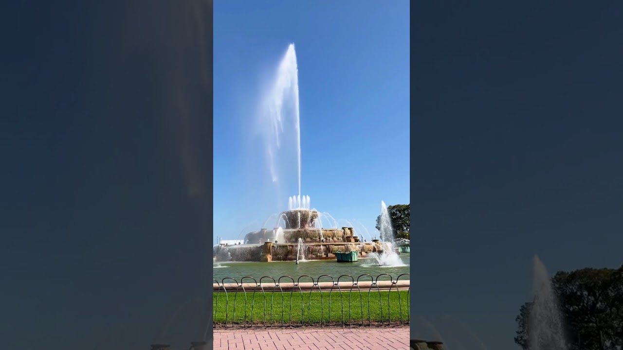 I love this spot at Buckingham Memorial Fountain 