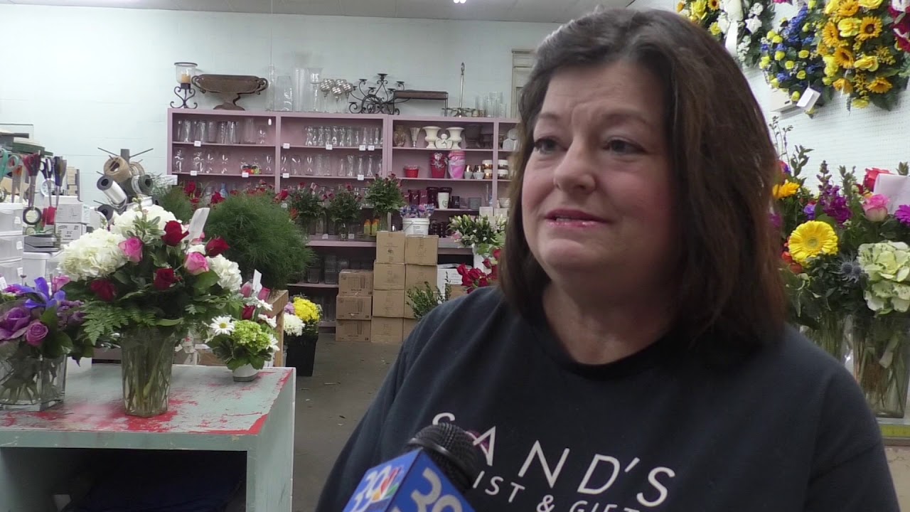 Local flower shops prepare for Valentine's Day YouTube