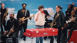 Download Lagu Charlie Puth - Beat Yourself Up MP3