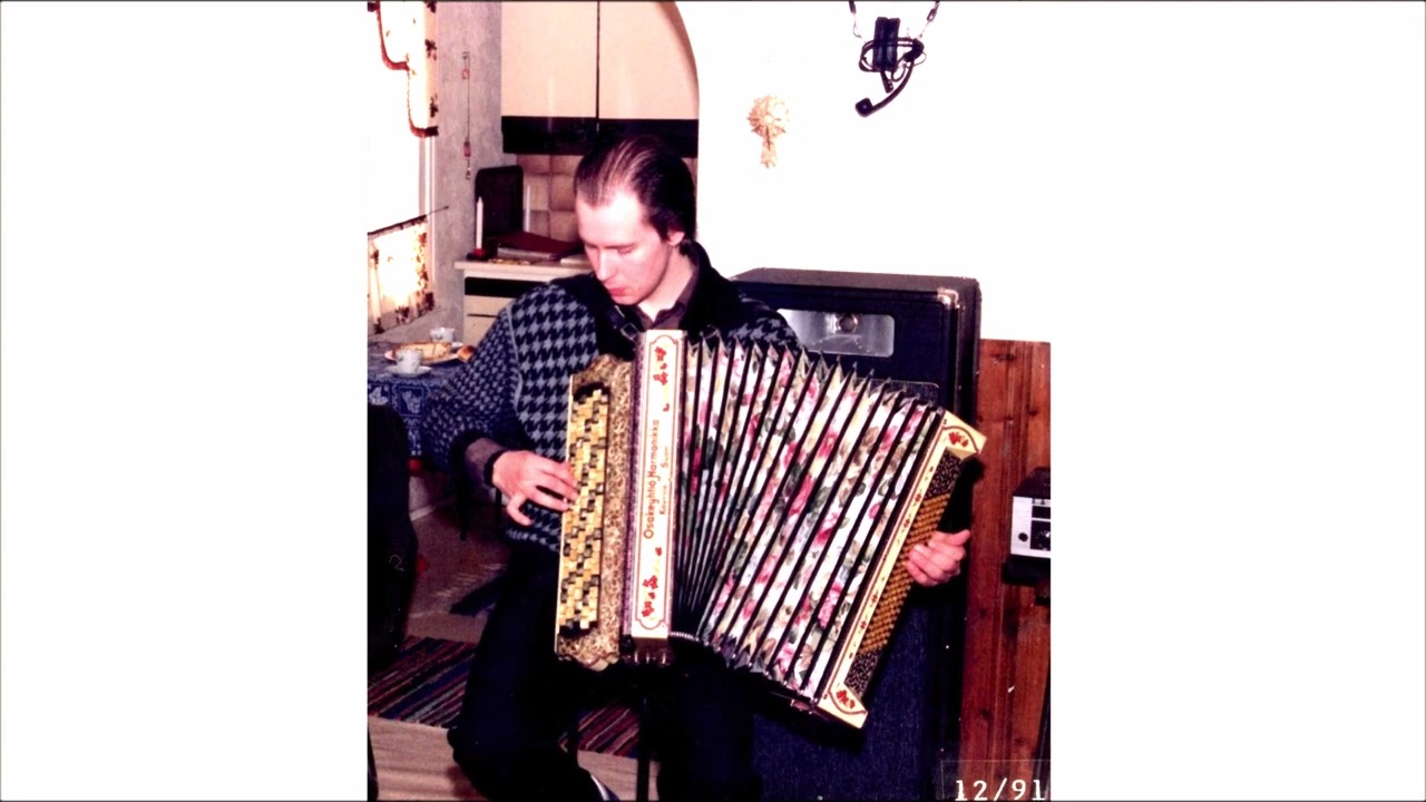 SAHTIPOLKKA, Matti Helenius soitti 1980-luvun lopulla Riihimäellä Ele Huhtasalon säveltämän polkan