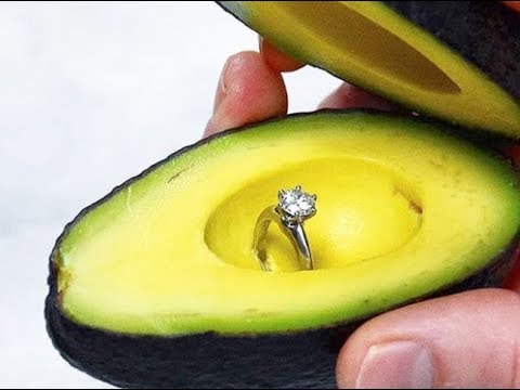 Millennials usan aguacates para proponer matrimonio