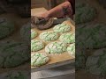 Easy Dollar Tree Grinch Cookies!