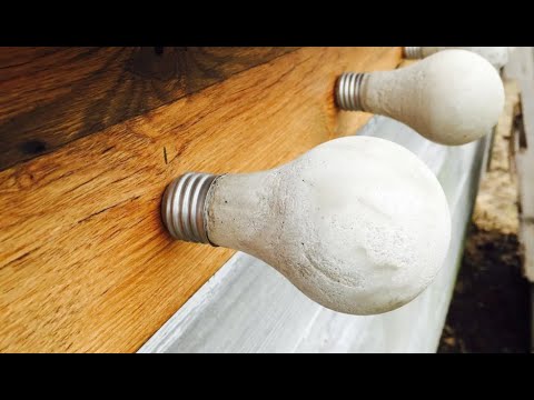 Как сделать вешалку из лампочек и цемента! Простая идея!