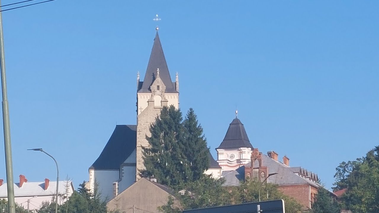 Dzwon Kościoła Nawiedzenia Najświętszej Maryi Panny w Lesku (1 z 3 dzwonów- 17:30)