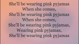 She'll Be Coming 'Round the mountain (with lyrics)