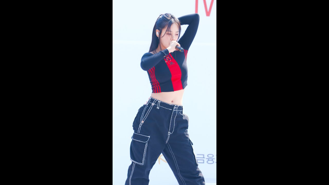 [4K]230319 비비(BIBI) - 쉬가릿(cigarette and condom)  직캠 fancam @올림픽공원 평화의광장