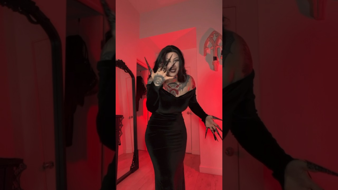 I was doing a practice take bc I KNEW these were going to be difficult do dance in and well, lmao💀