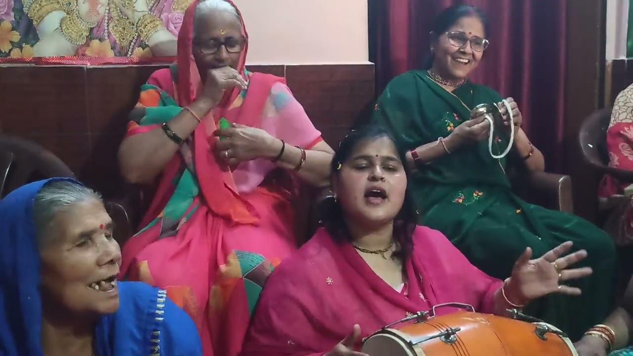 🦚💃बड़ी एका दाशी का सुंदर कीर्तन हमारे साथ जरुर बोलें ❤️🕉️ #kirtansong #viralvideo #bhaktisong #song