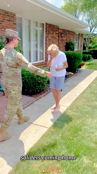 Soldiers coming home #surprisereunion #solider #cominghome #military
