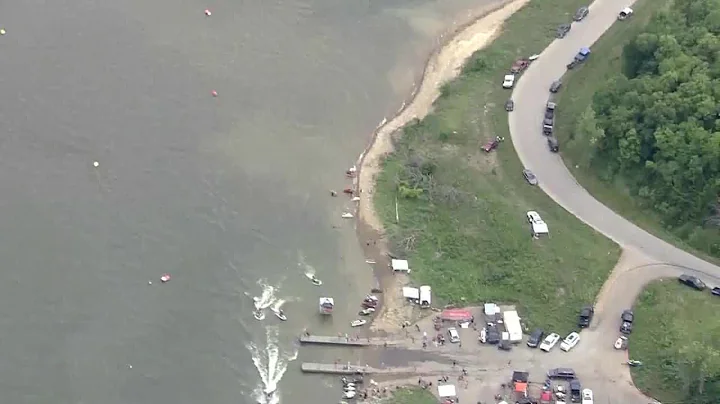 Man's body recovered from Clinton Lake