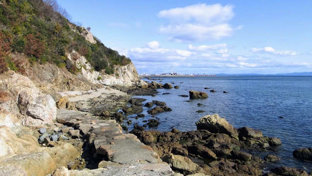 的形アルプスと小赤壁　山と海の絶景コース