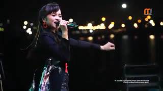 Bohoso moto Tasya Rosmala Musik : Manhattan