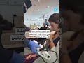 رحلة "فلاي دبي": صور ممرضة سعودية منقبة وهي تساعد الركاب الإسرائيليين تلقى رواجا واسعا