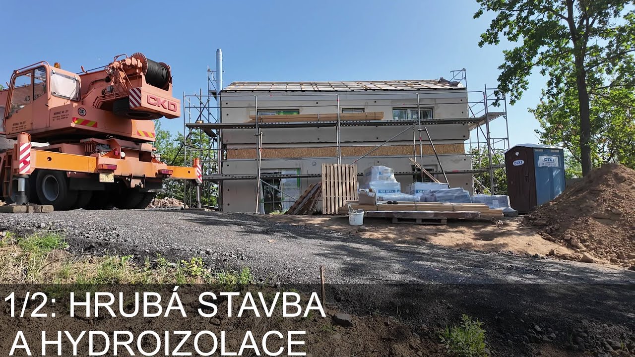 Dřevostavba Habry 1/2: hrubá stavba s hydroizolace